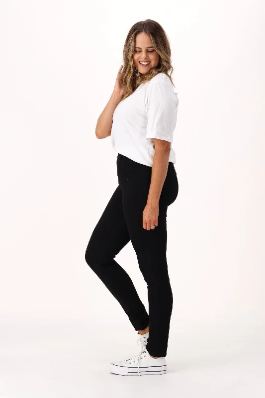 Betty Basics Stanford Stretch Denim Jegging Black