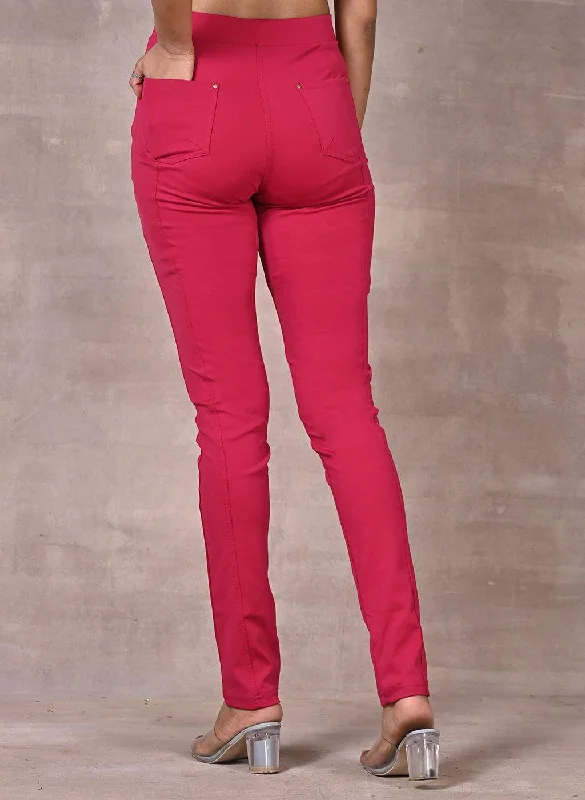 Pink Solid Elastic Jegging with Pocket and Rivets Detailing