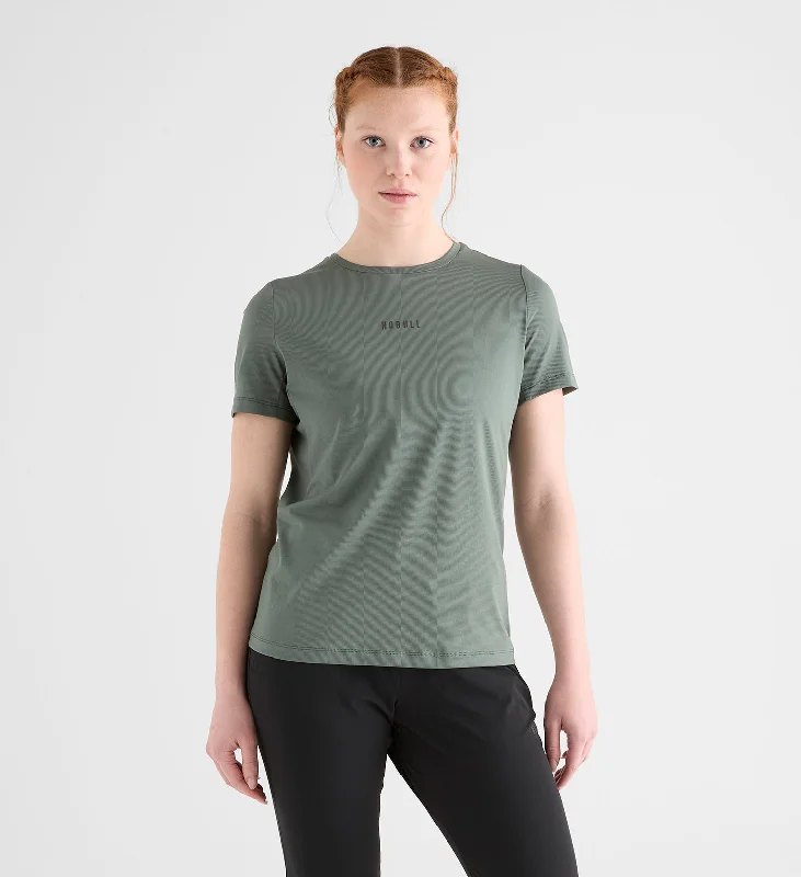 Women's Deltapeak® Micro Textured Tee