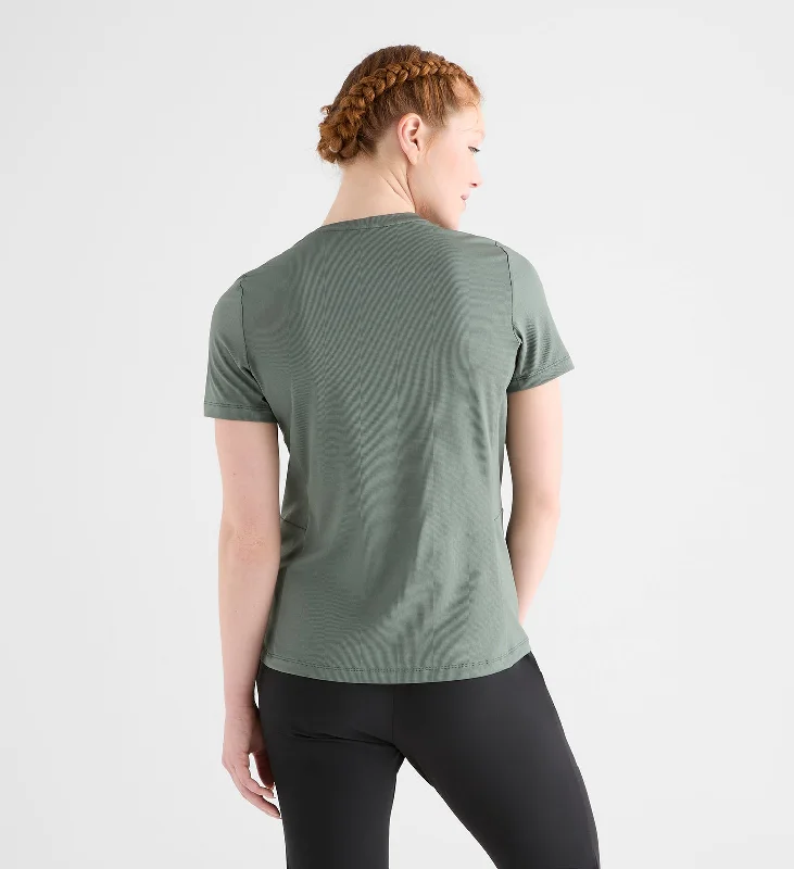 Women's Deltapeak® Micro Textured Tee