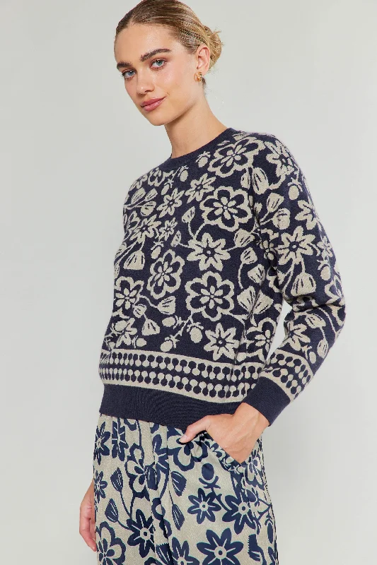 Pullover Floral Sweater